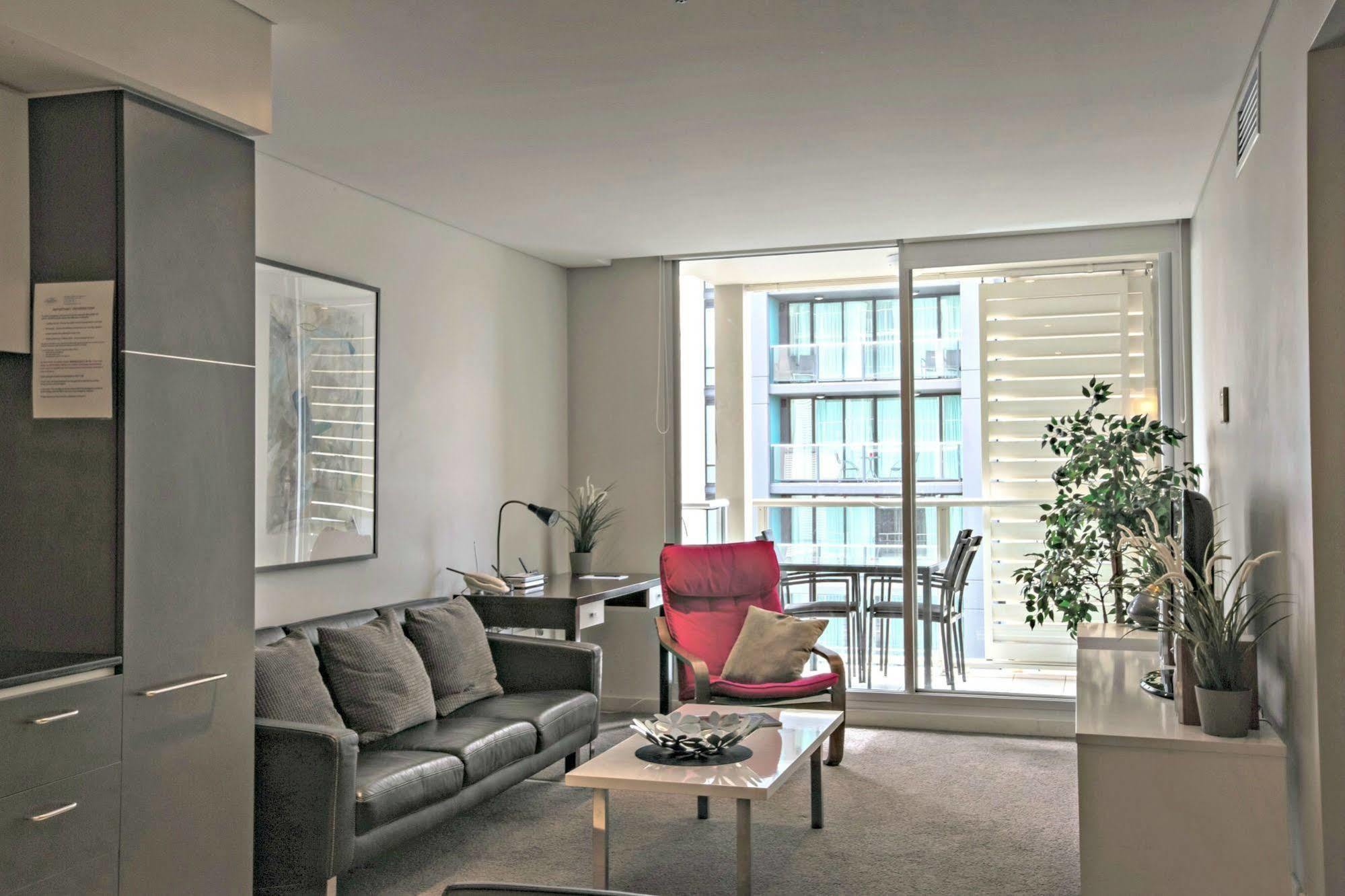 Adelaide Dress Circle Apartments - North Terrace Buitenkant foto